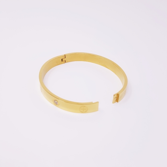 Stainless Steel Gold Bracelet - Picture 5 of 7